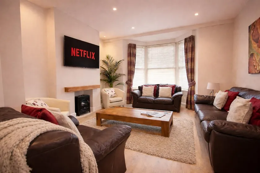 Close to Open Air Theatre - Family House - Image 1