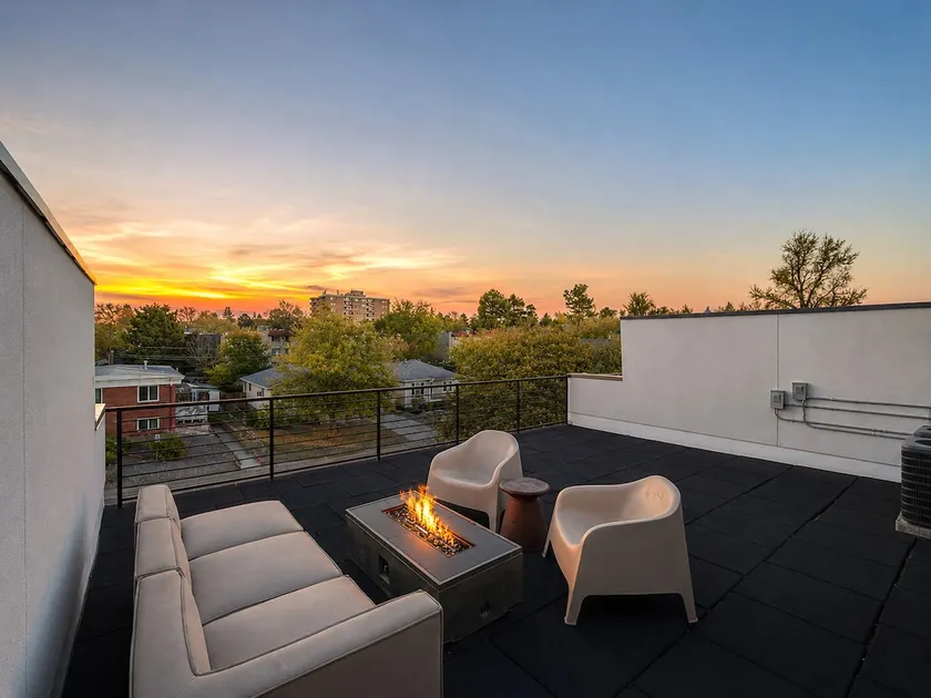 5BR Rooftop Firepit · 10 min Downtown Denver - Image 1