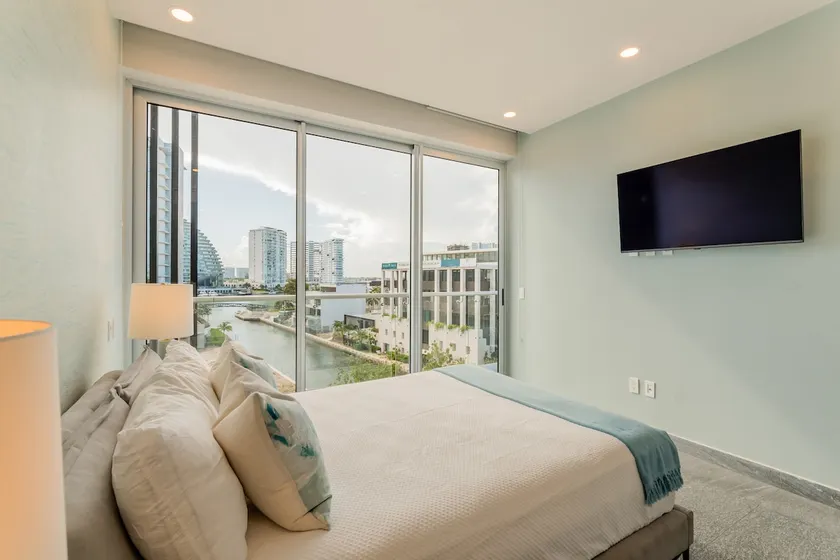 SEA VIEW RIVA - 3 Bedrooms 3.5 Bathrooms - Image 1