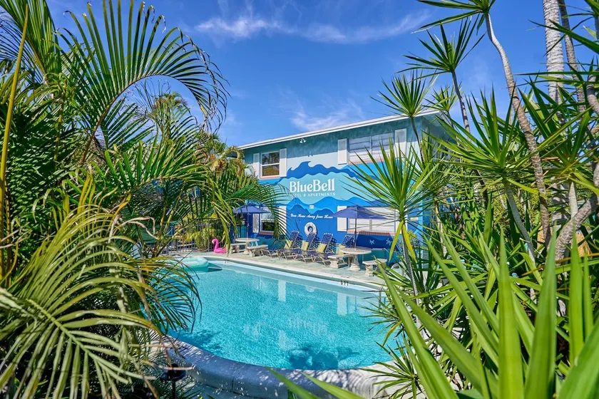 Welcoming cozy oasis near port, beach & shops - Image 1