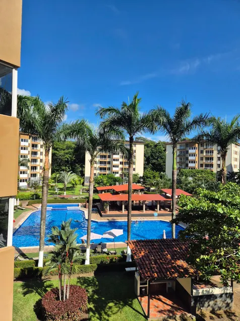 Jacó getaway, pool, beach and surf - Image 1