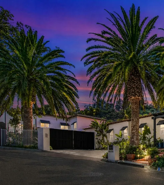 Beverly Hills Private Mediterranean Estate 90210 8 Bd 9.5 Bth 8 Ensuite 5950SqFt - Image 1