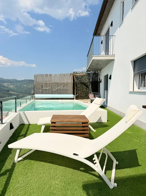 Douro Brothers - José's House - Image 1