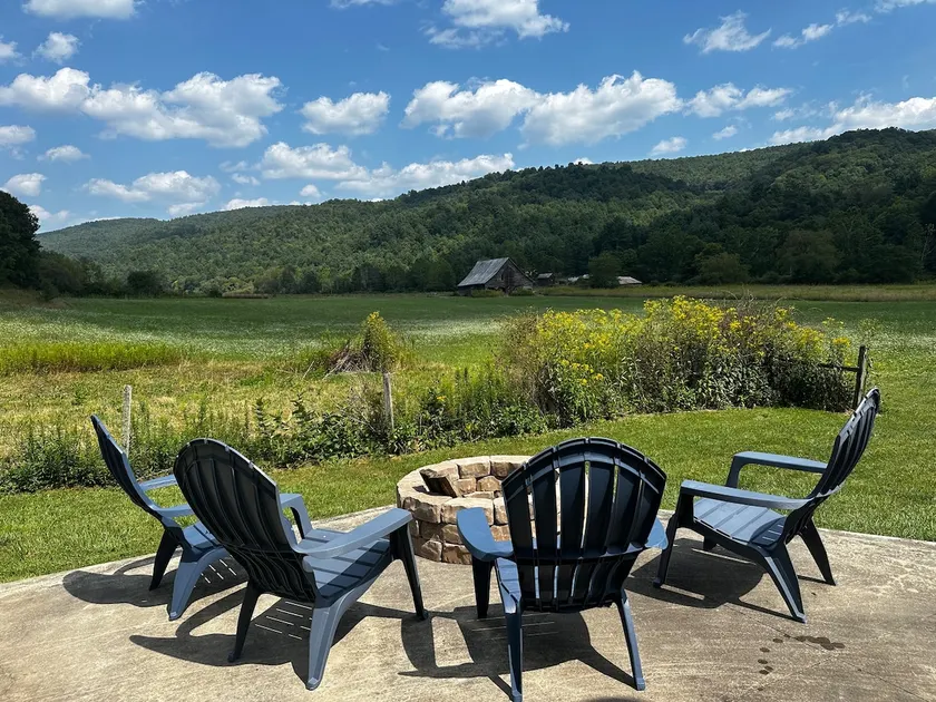 Browns Creek Getaway - Image 1