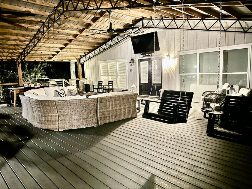 Beautiful South Georgia Lake House & great view! - Image 1