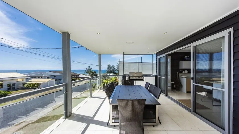 Belvedere Luxury Apartment 2 - Lifestyle Yamba - Image 1