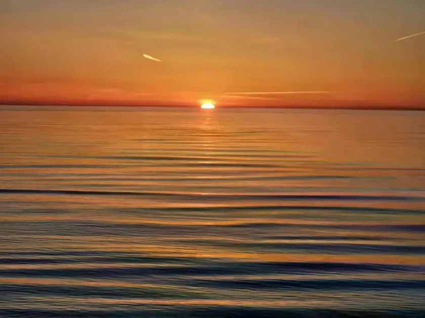 Up North 2BR Cottage by Private Lake Huron Beach - Image 1