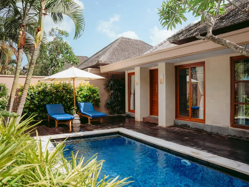 TROPICAL & QUITE VILLA BETWEEN SEMINYAK AND CANGGU - Image 1