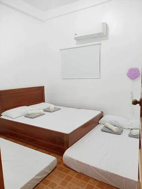 MJ's COZY SEAVIEW PLACE ROOM 2 - Image 1