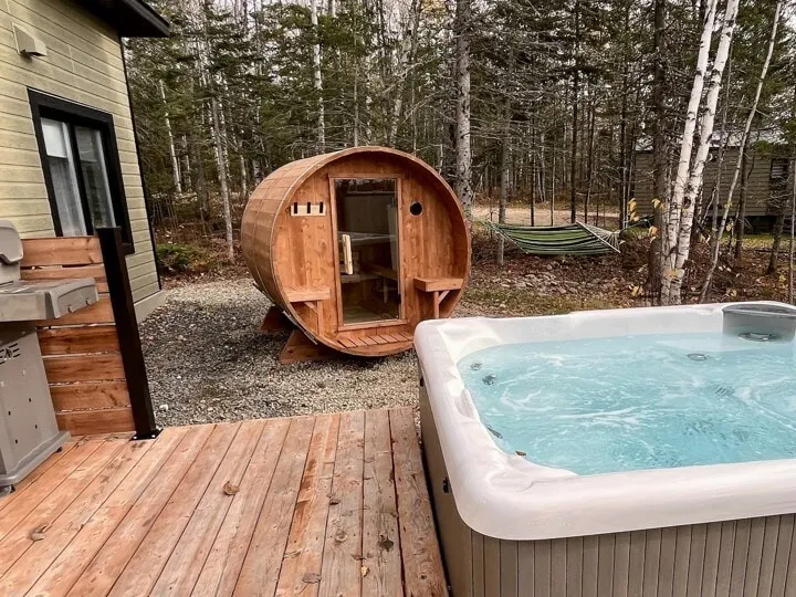 Petite Charlevoix 2: Sauna, Fire & Hot Tub - Image 1