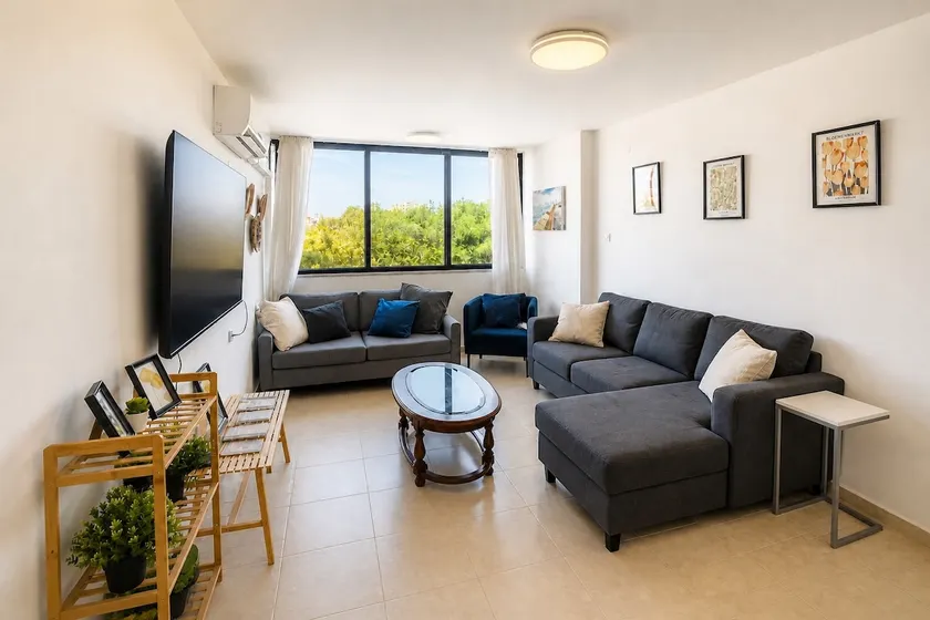 YaffoTLV • Bright 2 Bedroom apt with shelter - Image 1