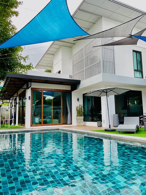 Urban Private Pool Villa/Free daily cleaning - Image 1