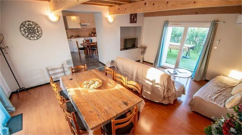 Charming cottage for 9 people in the countryside - Image 1