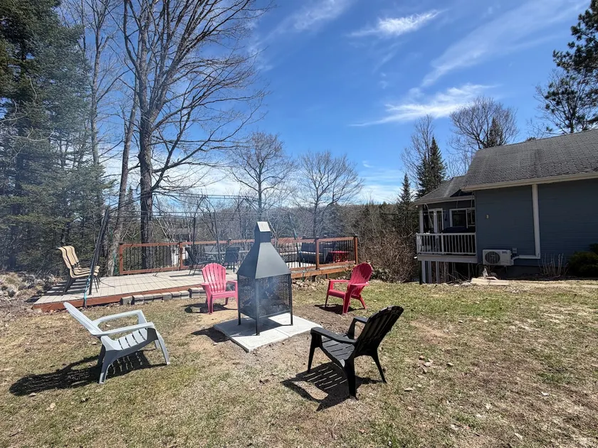 Cindy's, waterfront chalet! - Image 1