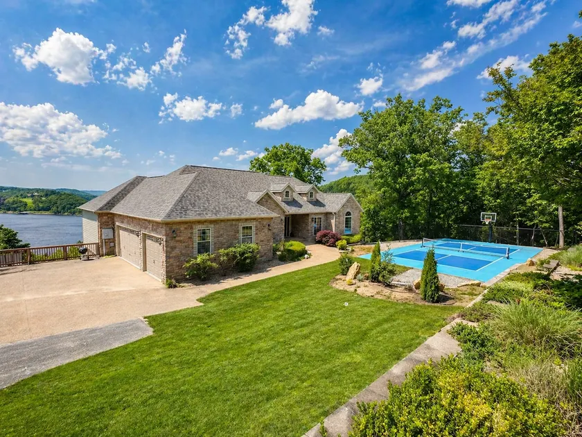 Private Pool, Pickleball court, Hot Tub, LakeView - Image 1