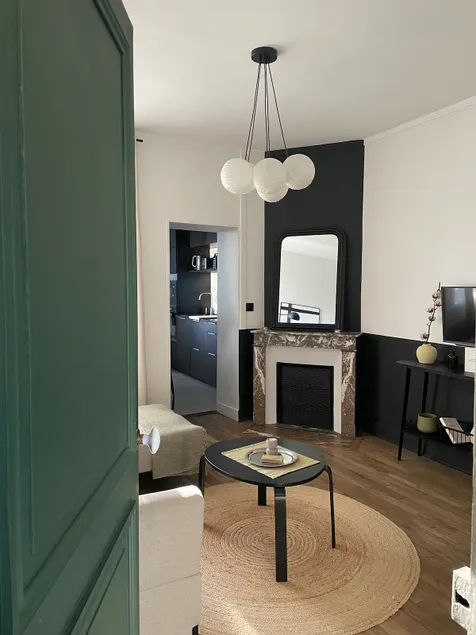 Comfort & Design Apartment in Orléans - Image 1