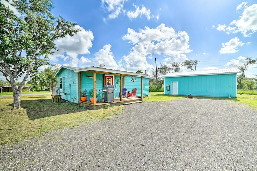 Newly Renovated Rockport Cottage 4 mil beach - Image 1