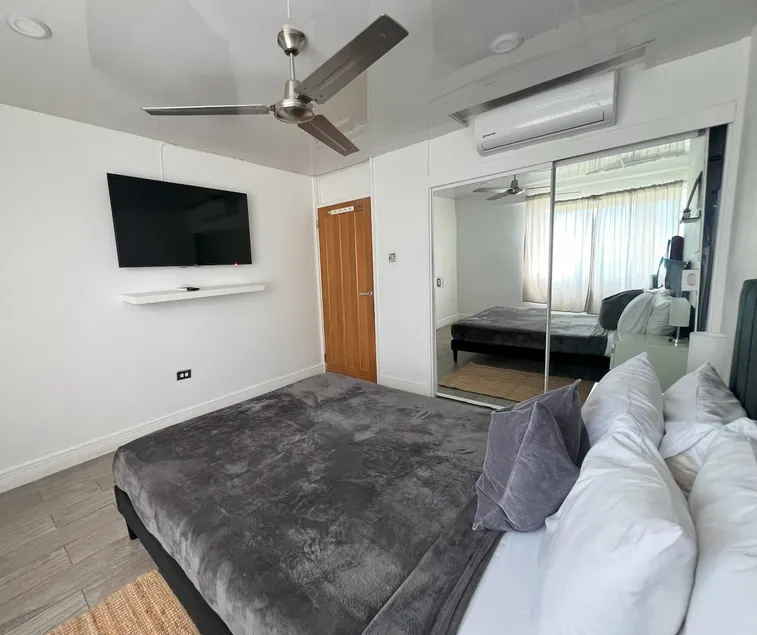 Ocho Rios Entertainment & Cruise Ship View Suite With Beach Access - Image 1