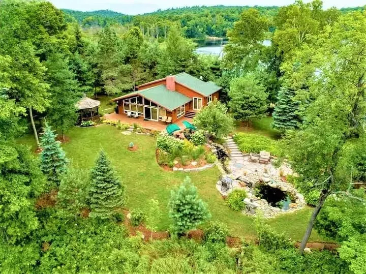 Stunning Peninsula -Sandy beach | Hot tub & Sauna - Image 1