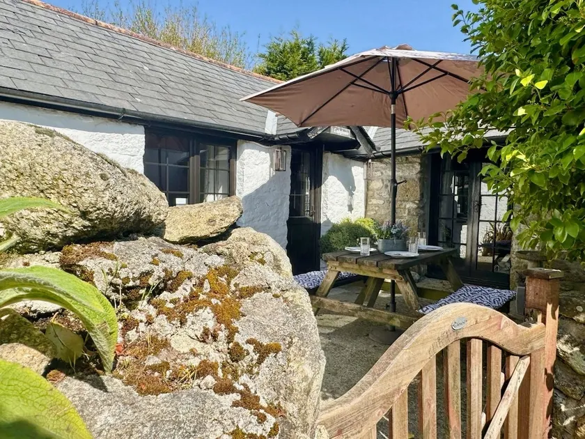Hallagenna Cottages - Image 1