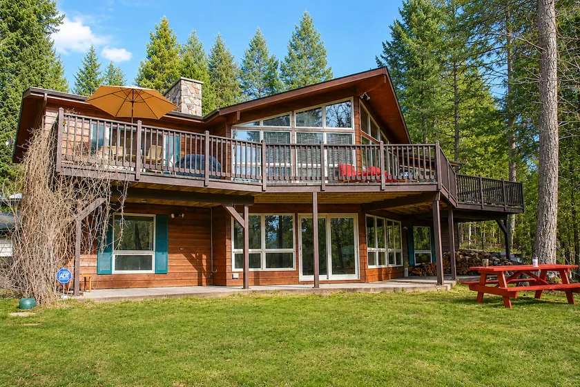 Falcon Cabin:Serene Location Minutes to Hot Pools and Skiing - Image 1