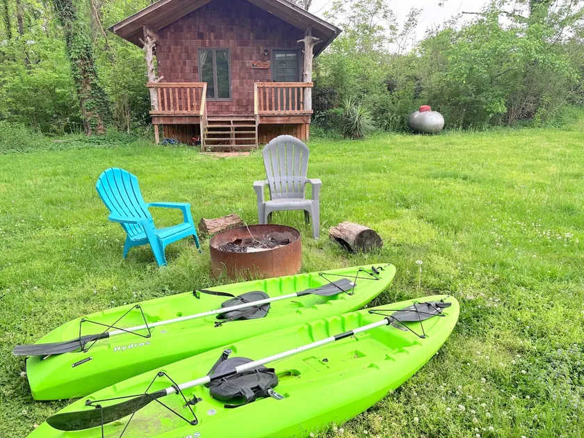 Charming Tiny Cabin Minutes from Town - Image 1