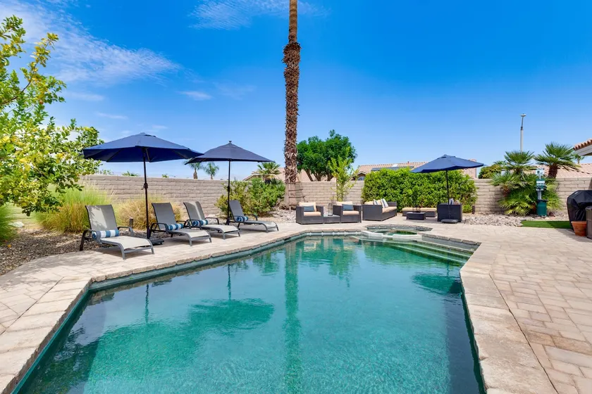 Enjoy Luxury By Tennis/Coachella/Stagecoach - Image 1