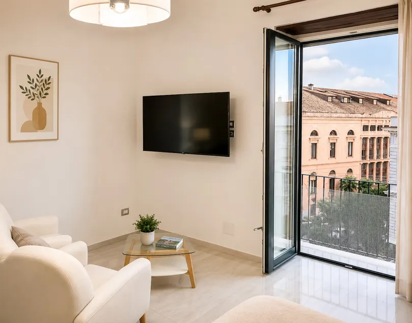 Al Teatro Verdi Luxury - Central & near the sea - Image 1