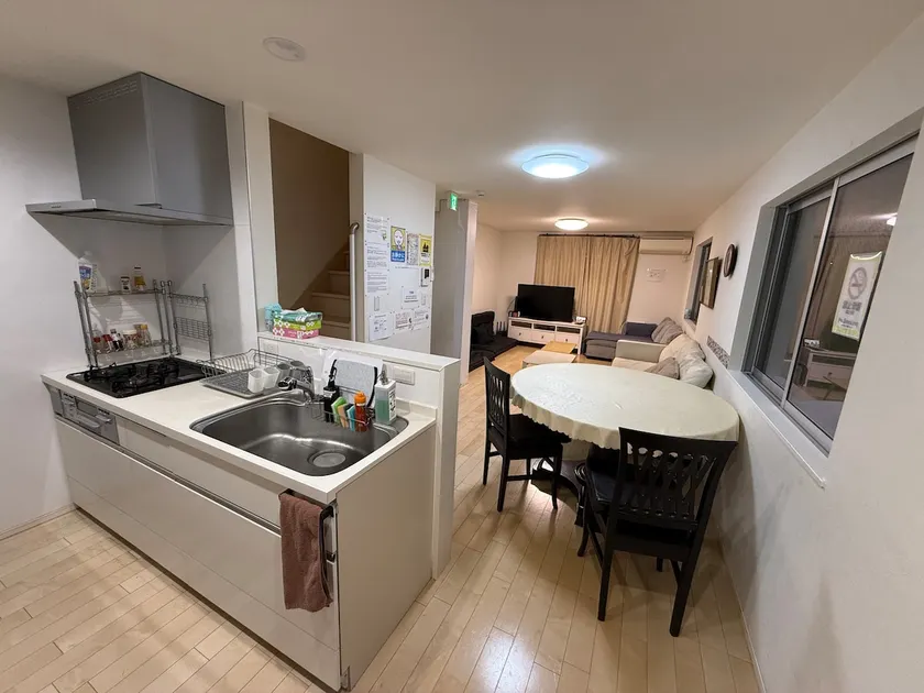 12: 00 Check-out/Tsuzuki 3rd floor 95 ㎡ detached house, rent the entire house! Switch/Free Parking/Direct Bus from Shinjuku Station! - Image 1