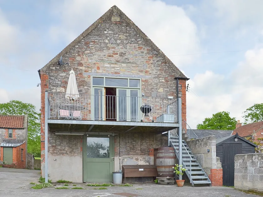Little Burcott Loft - Image 1