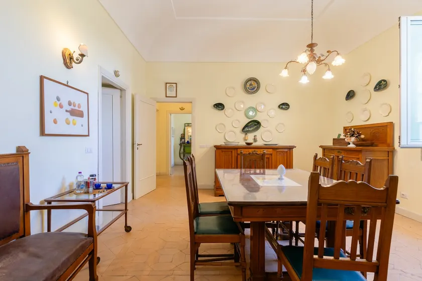 Villa by the sea - Image 1
