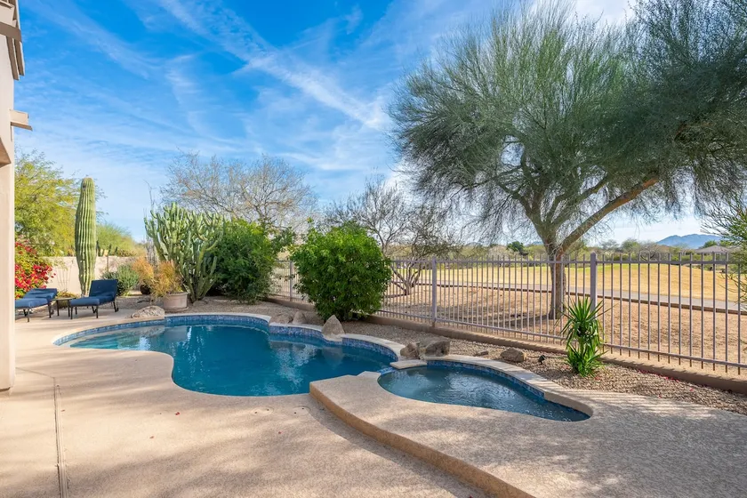 Golf Course+Heated Pool+Spa+Pool Table - Image 1