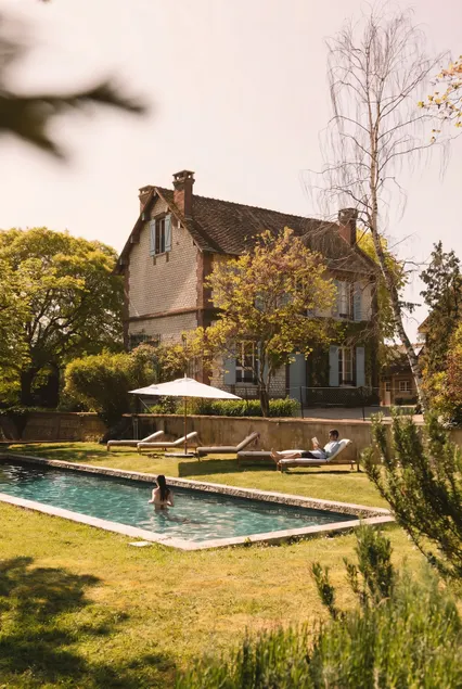 Luxury Home on the Seine - Pool & Hotel Services - Image 1