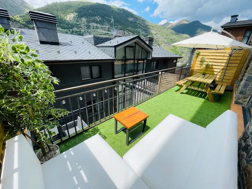 Canillo:Terrace+Pk fre+W 500Mb+Nflix/HUT1-005213. - Image 1