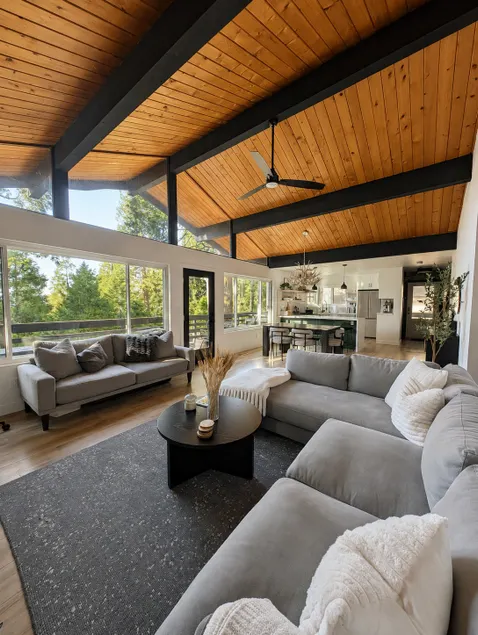 Fam+Pet Friendly | Peaceful Cozy Chalet Near Town - Image 1
