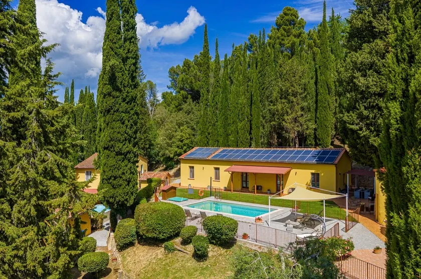 CASA FEBEA - PRIVAT TUSKANVILLA MED UPPVÄMTAD SVÄNINGSBOL och KYRKNING - Image 1