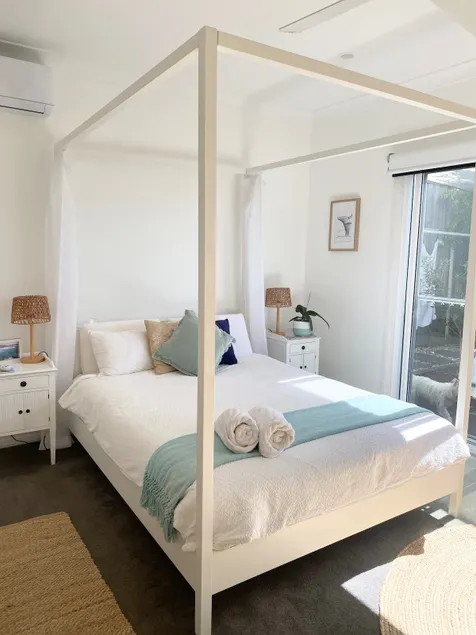 CAVES BEACH Wellness Retreat - luxury Guest Suite - Image 1