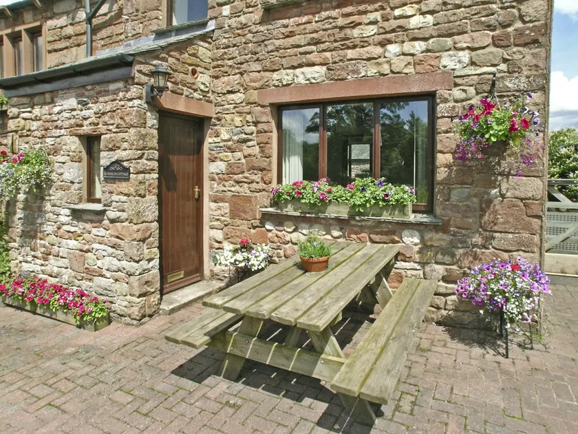 Cottage avec jardin - Image 1