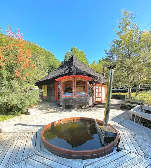 Private Shelter, National Park, Lake, Kayak & Hot Tub - Image 1