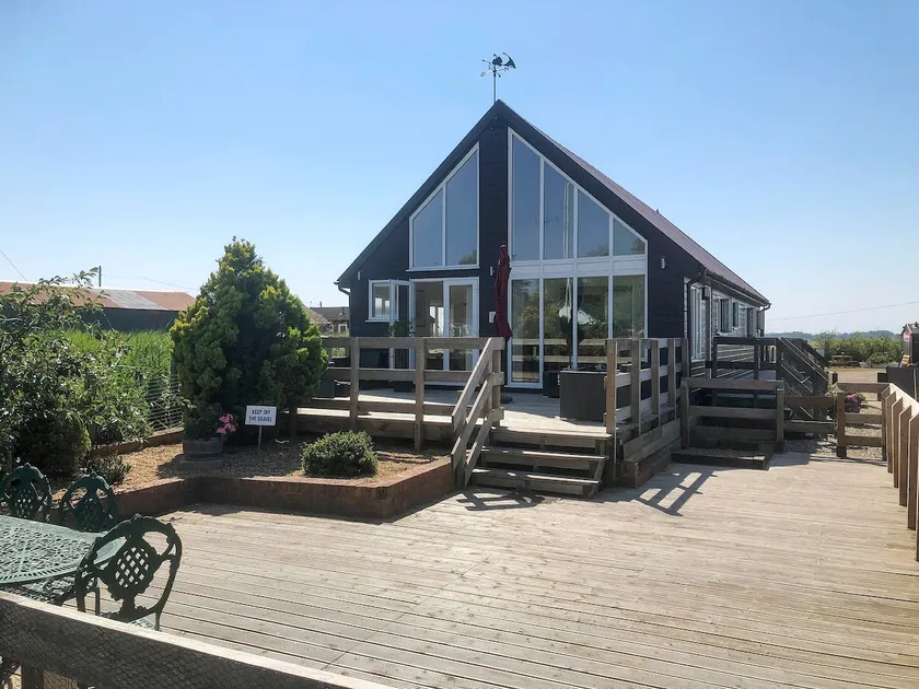 Moorings House - Image 1