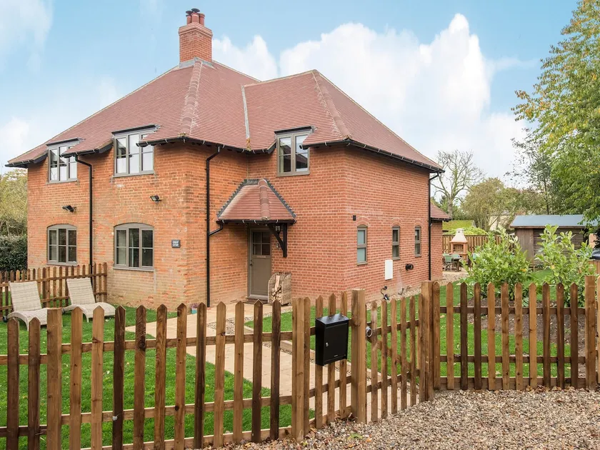 Cowslip Cottage - Image 1