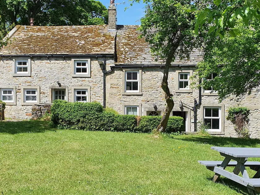 Delph House - Image 1