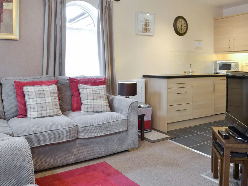 Eldin Hall Cottage 1 - Uk2483 - Image 1