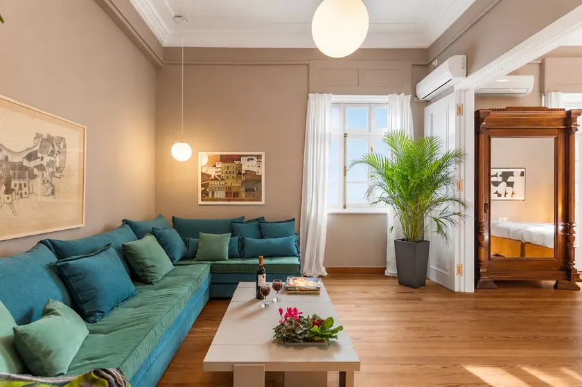 Hidesign Athens Apollon Luxury Apt in Plaka Acropolis - Image 1