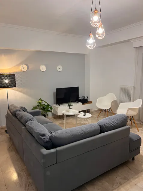 Modern 2BR Apartment • Near Metro • Easy Parking - Image 1
