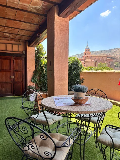 Gadea Palacios Tourist Apartment - Image 1