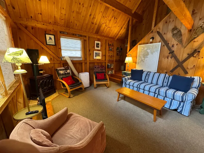 “Cozy Pines” cabin, close to Acadia & Bar Harbor - Image 1