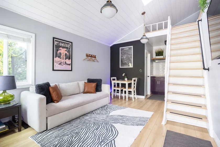 Private Modern Hilltop Guest Suite - Image 1