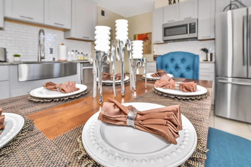 Spacious 3BR Retreat | Parking + Cozy Comfort - Image 1