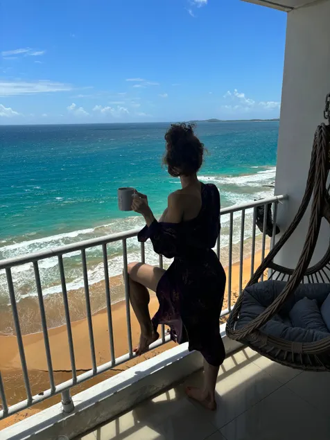 OCEAN VIEW GORGEOUS 1 Full Bedroom Apt.BRAND NEW UNIT SPECTACULAR & CHIC. 5Stars - Image 1